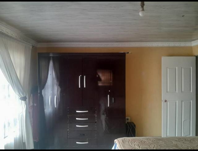 3 BEDROOM HOUSE FOR SALE IN LENASIA SOUTH EXT 4